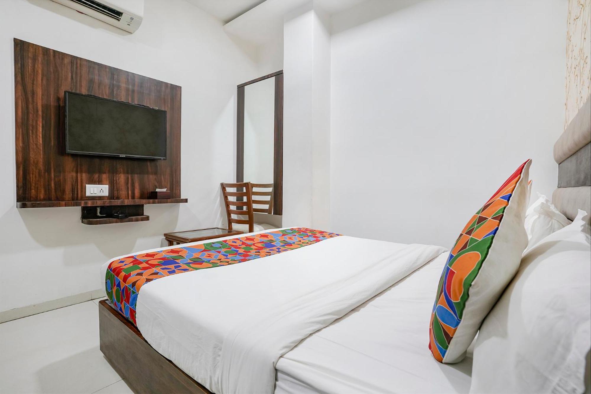 Fabhotel Elvis Inn - Nr Mumbai International Airport Екстериор снимка